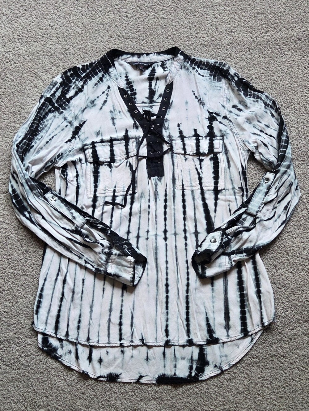 Rock & Republic Black & White Tie-Dye Lace-Up Tunic Shirt Size Medium Whimsigoth